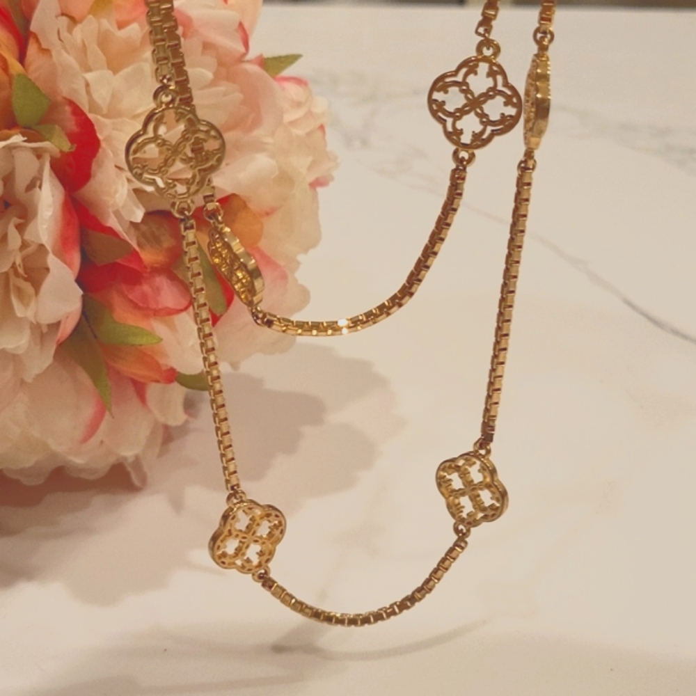 CLOVER Opera Necklace